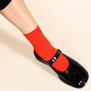 NWT Hansel from Basel Cotton Tabi Short Crew in Red